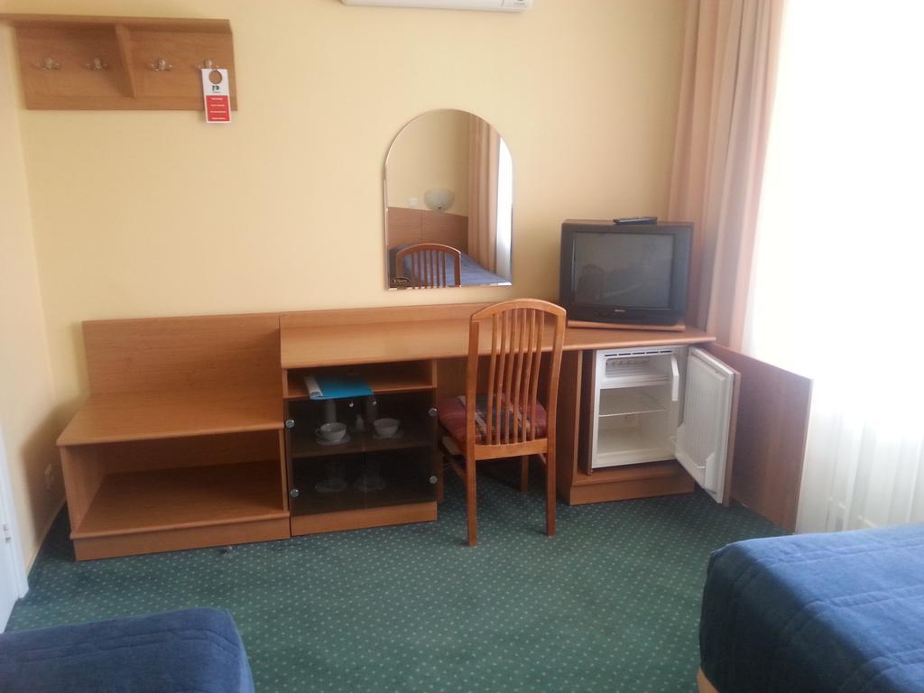 Hotel Plinksiu Plinkses Экстерьер фото